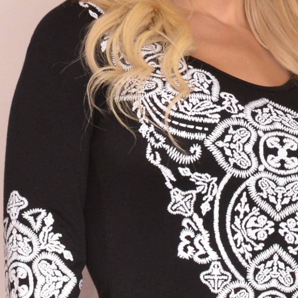 Cute Ornate little black party dress